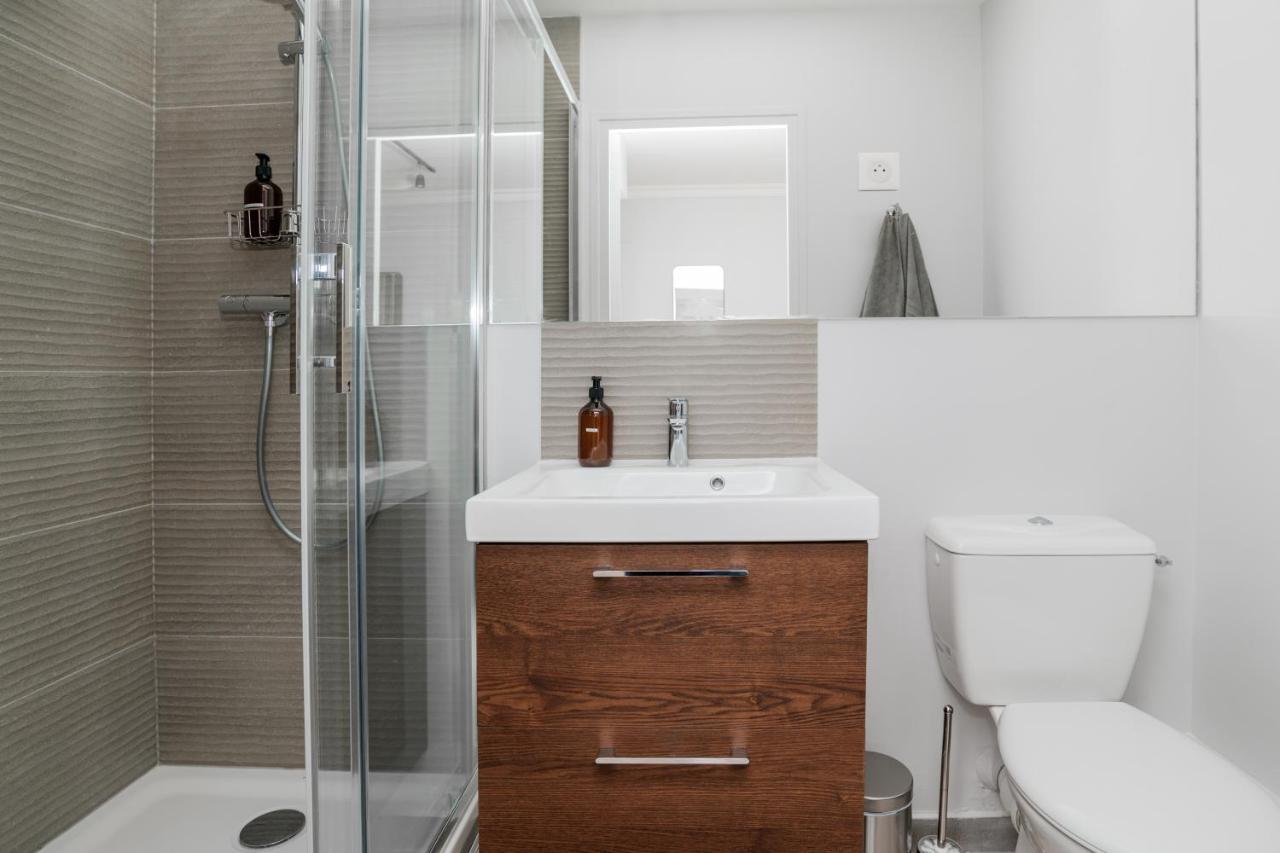 The Lake Aurora Suite - Duke Housing Creteil Luaran gambar
