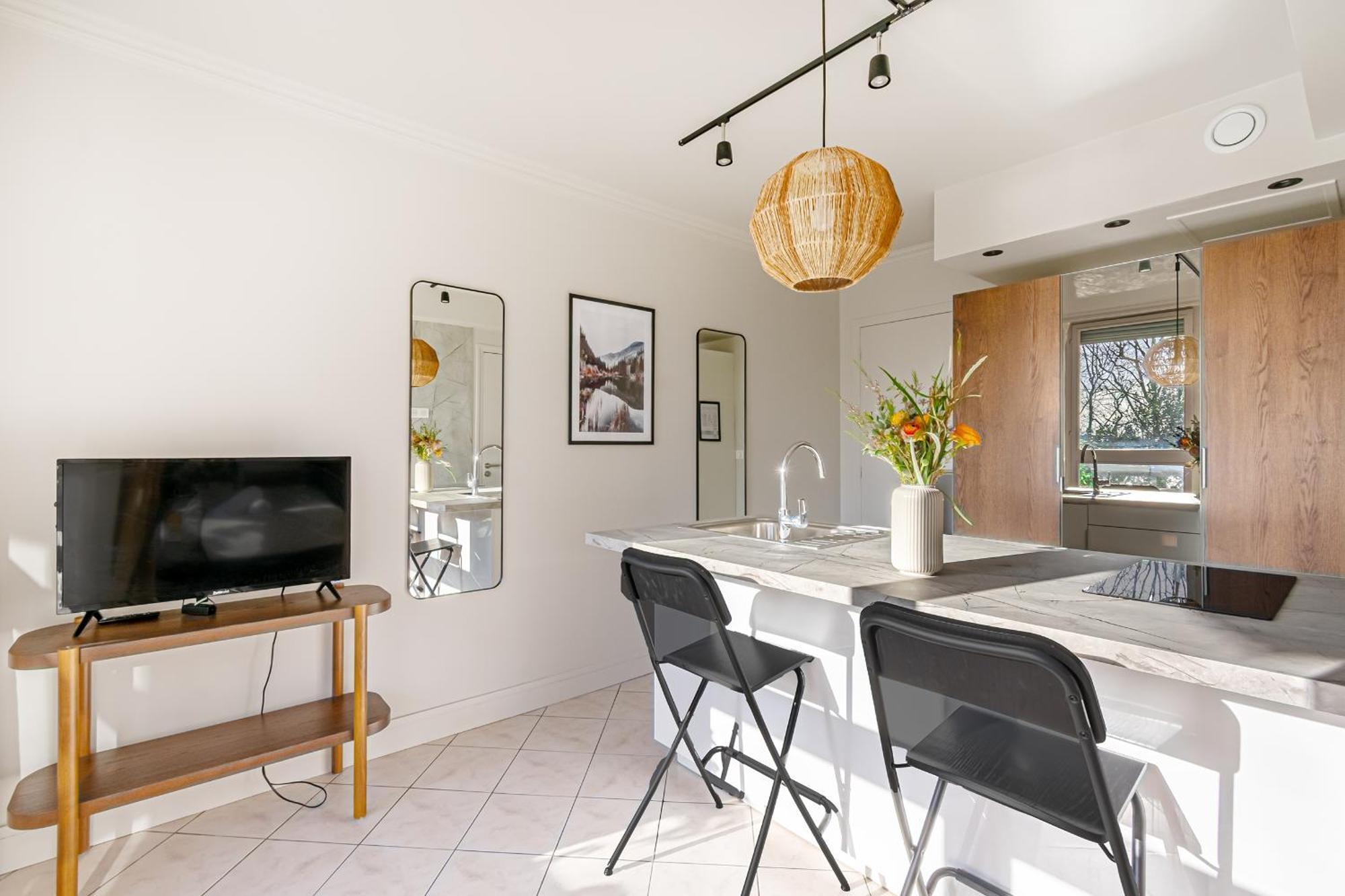The Lake Aurora Suite - Duke Housing Creteil Luaran gambar