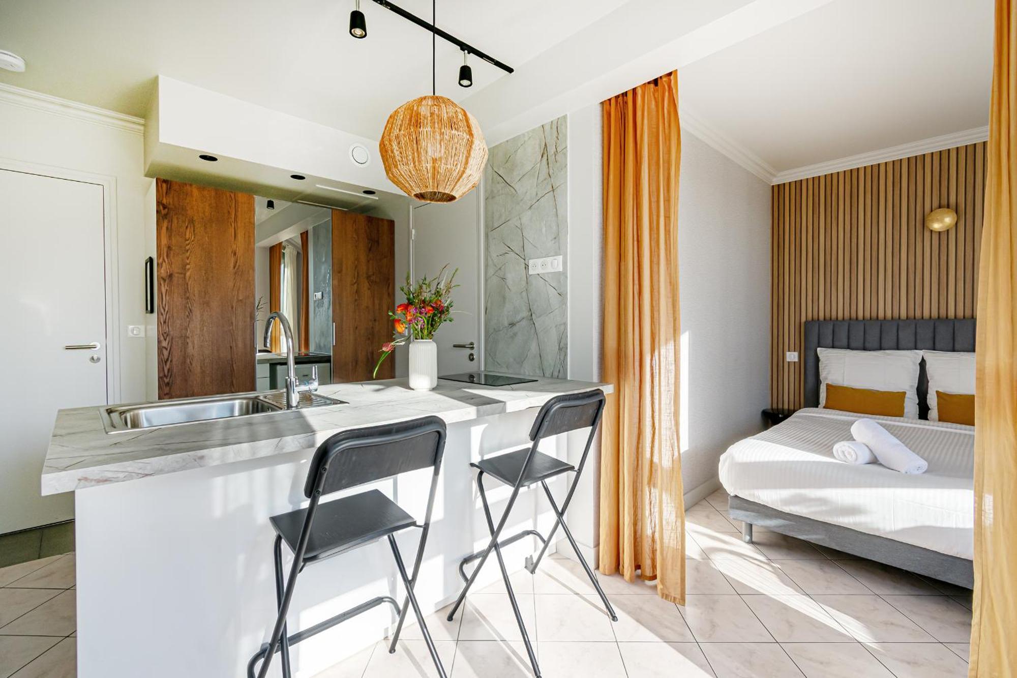 The Lake Aurora Suite - Duke Housing Creteil Luaran gambar